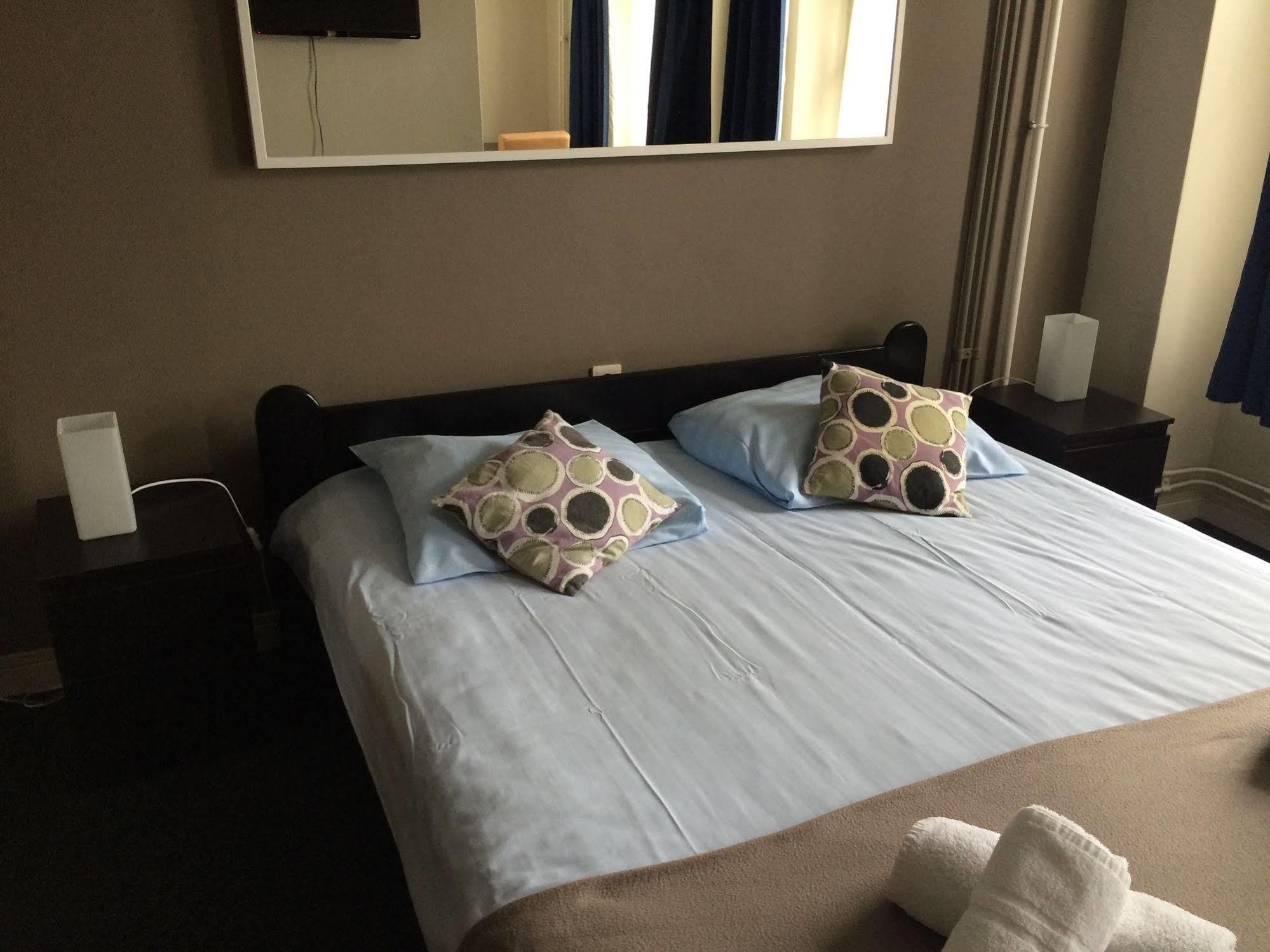 Hotel En Grand Cafe De Pauw Roermond Luaran gambar