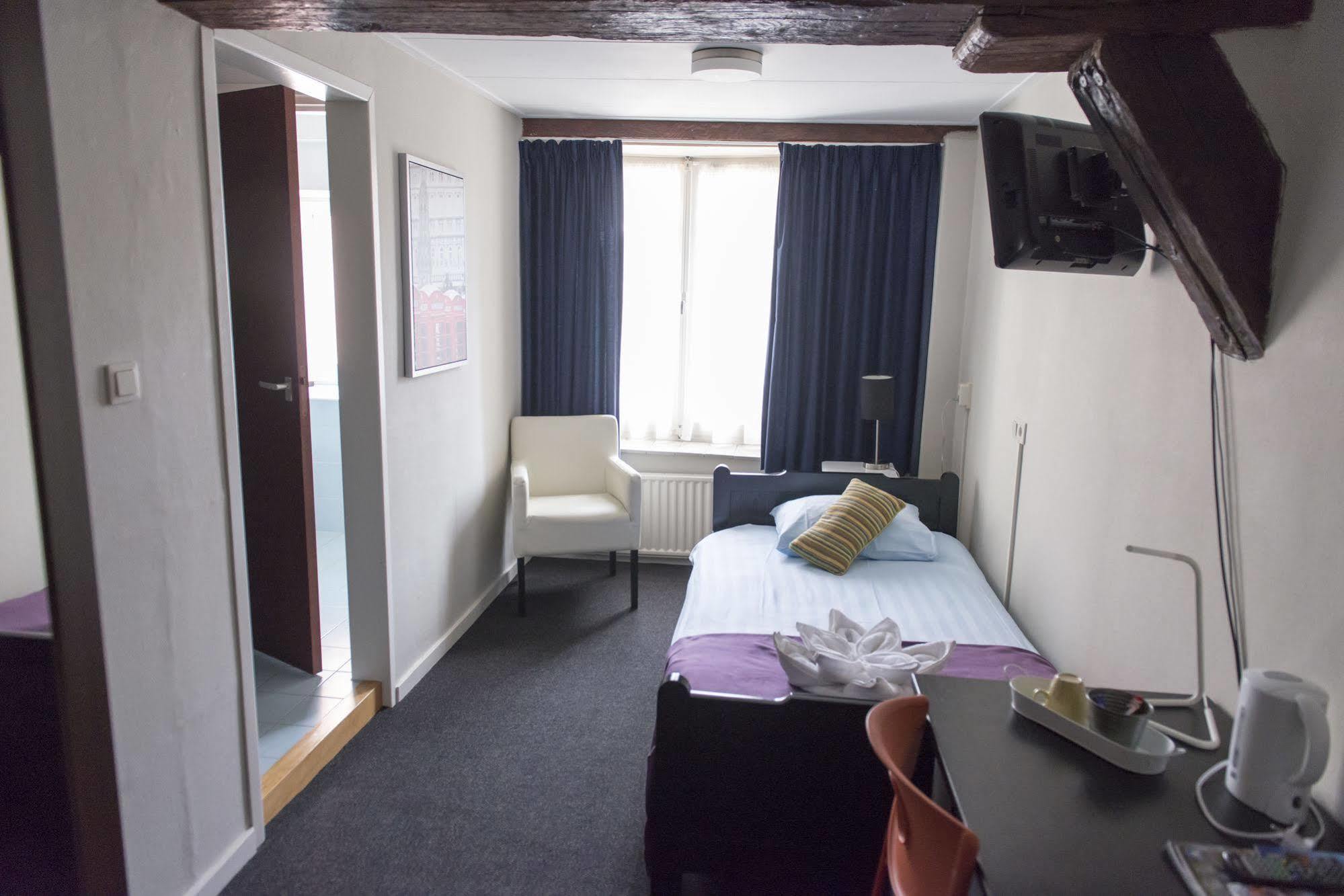 Hotel En Grand Cafe De Pauw Roermond Luaran gambar