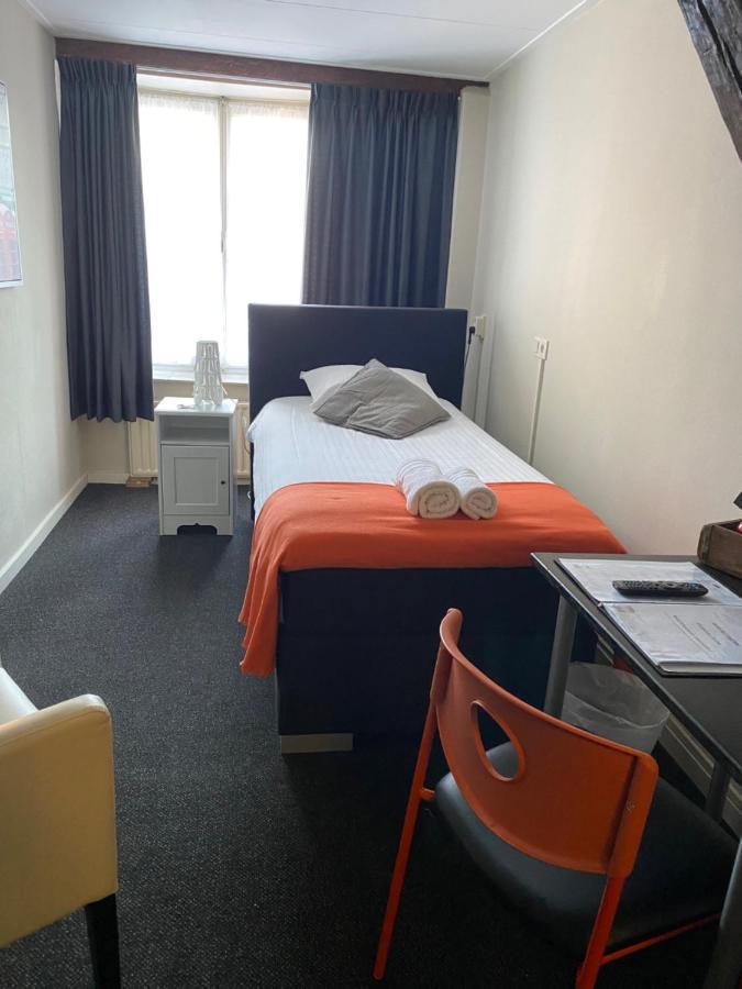 Hotel En Grand Cafe De Pauw Roermond Luaran gambar